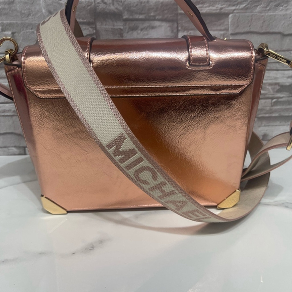 Michael Kors Manhattan Primrose Pink Metallic Satchel Crossbody - Picture 2 of 6